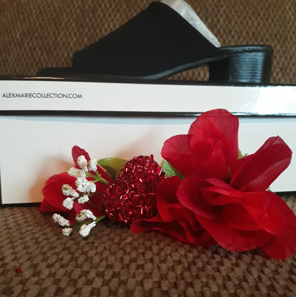 Women's shoes